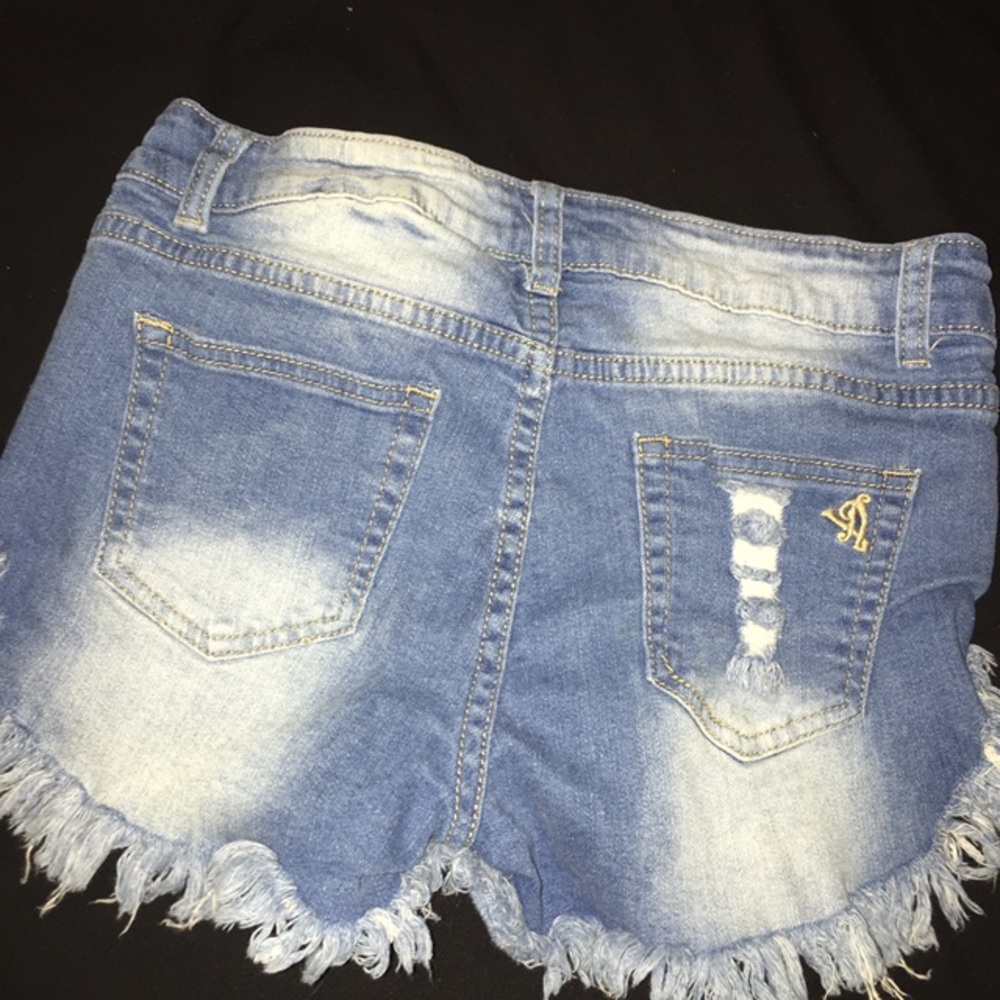 VIP shorts - Picture 2 of 3